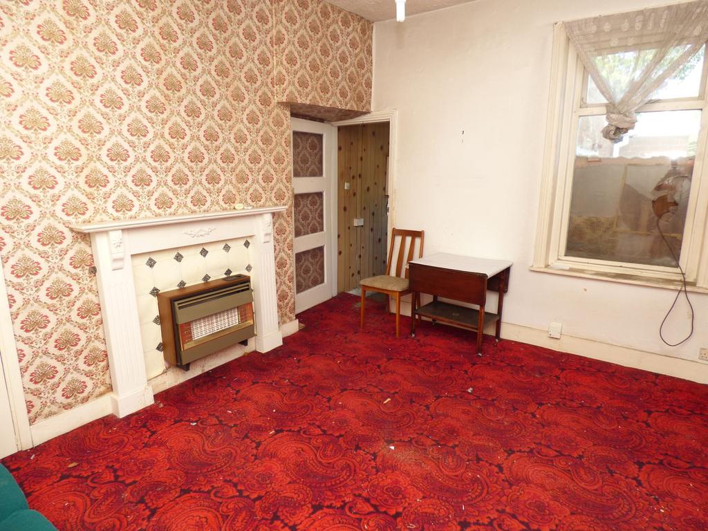 Pine Street, Jarrow, Tyne & Wear, NE32 5JF 2 bed flat £45,000