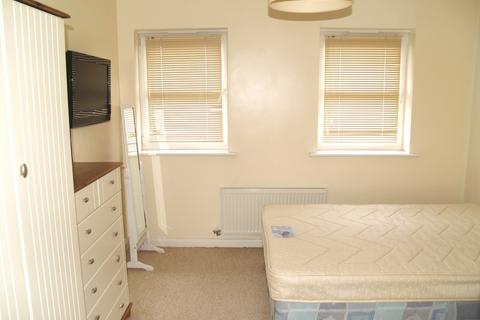 2 bedroom apartment to rent, Canal Court Acocks Green Birmingham