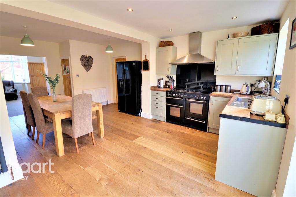 Elms Avenue, Littleover, Derby 3 bed semidetached house £240,000