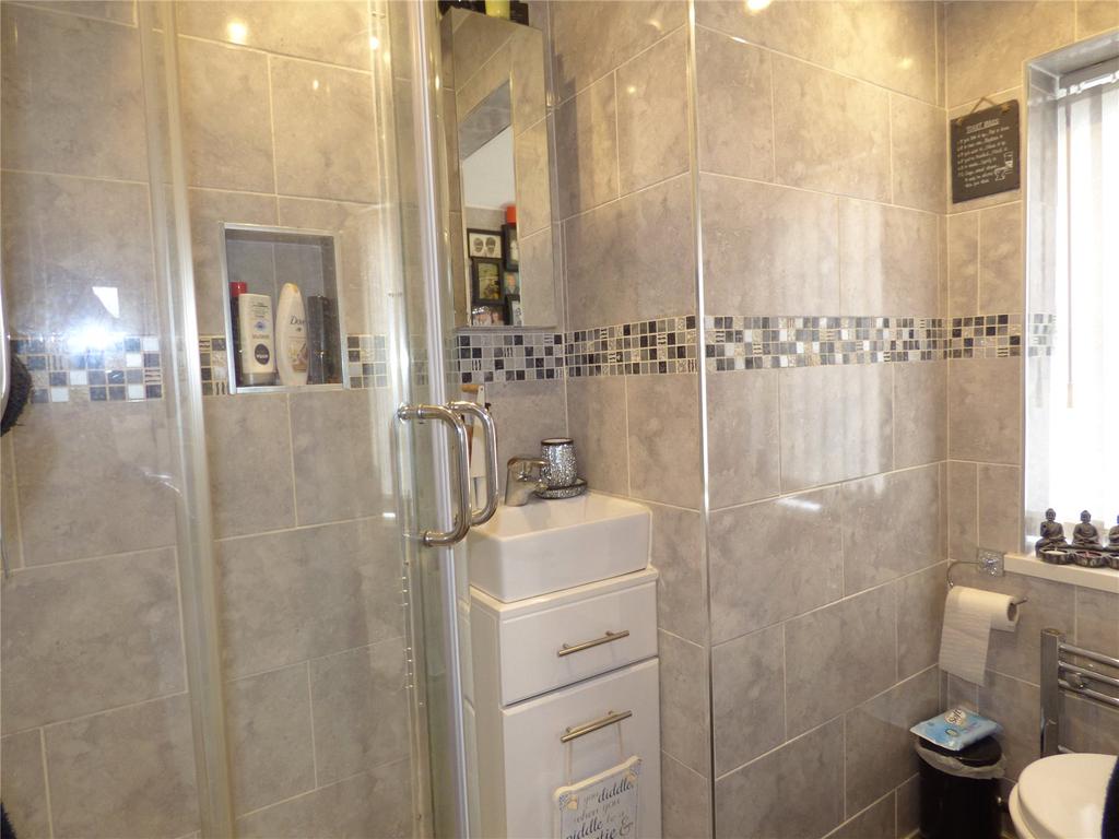 Ground Floor Shower