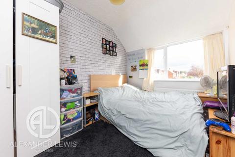 125 Mullway, Letchworth Garden City, SG6 4BG