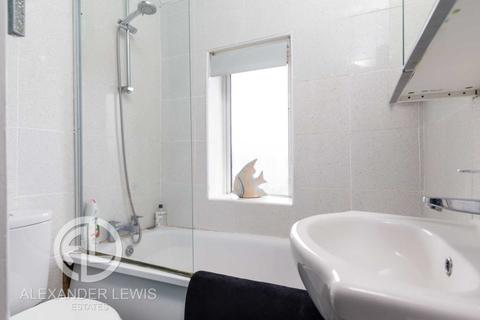 125 Mullway, Letchworth Garden City, SG6 4BG