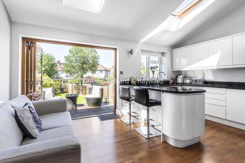 24 Bramley Way, West Wickham, BR4 9NT