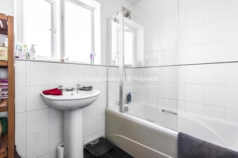 24 Bramley Way, West Wickham, BR4 9NT
