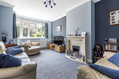 24 Bramley Way, West Wickham, BR4 9NT