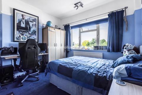 24 Bramley Way, West Wickham, BR4 9NT