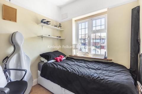 24 Bramley Way, West Wickham, BR4 9NT