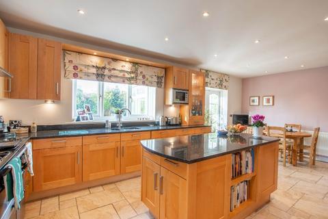 3 Brecklands, Wickersley, Rotherham, S66 1AJ