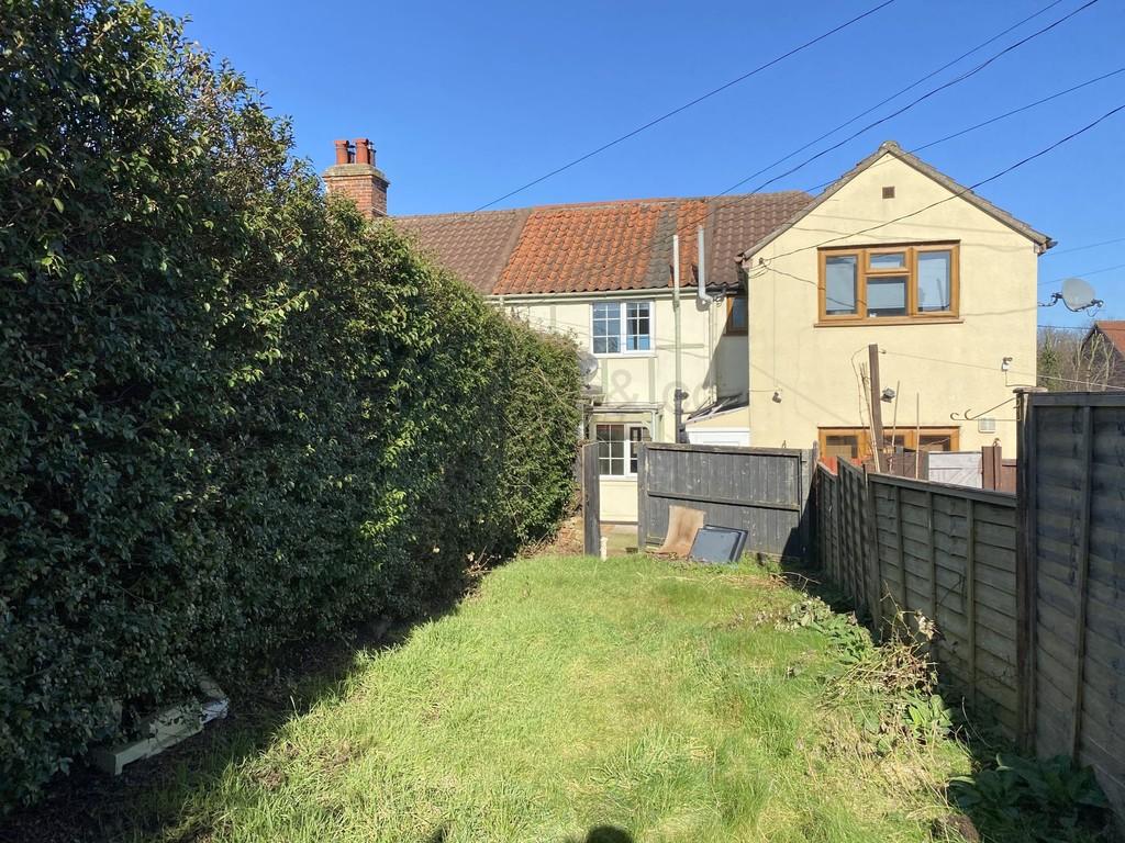Beccles Road, Carlton Colville... 1 bed terraced house £120,000