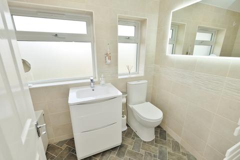 10 Broom Avenue, Orpington, BR5 3BS
