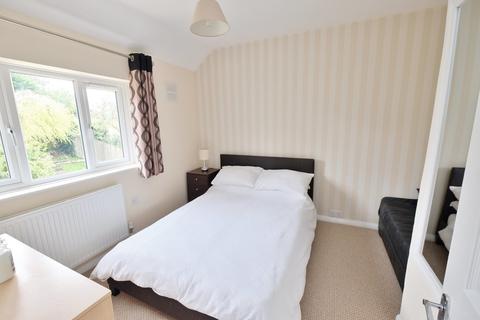 10 Broom Avenue, Orpington, BR5 3BS