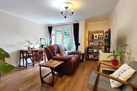 2 bedroom apartment to rent, Kingfisher Drive, Staines-upon-Thames, Surrey, TW18