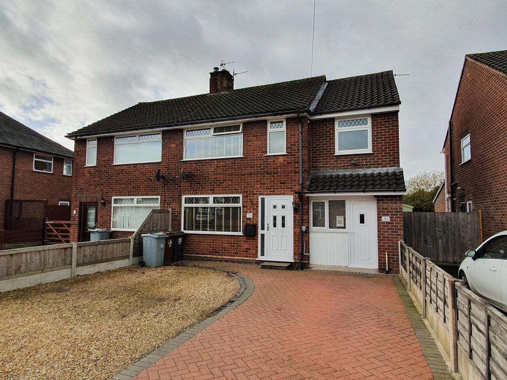 Warmingham Lane, Middlewich 4 bed semidetached house £190,000