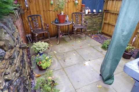 31 Green End, Clayton, Bradford, BD14 6BA