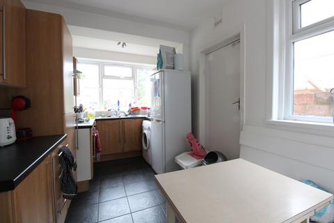 1 bedroom in a house share to rent, Ripstone Gardens, Southampton