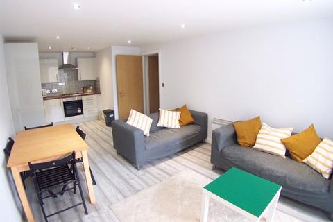 2 bedroom flat to rent - Rampart Road, Leeds