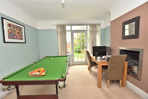 8 The Turnways, Leeds, LS6 3DU