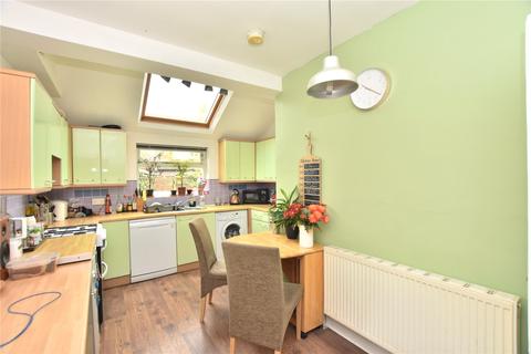 8 The Turnways, Leeds, LS6 3DU