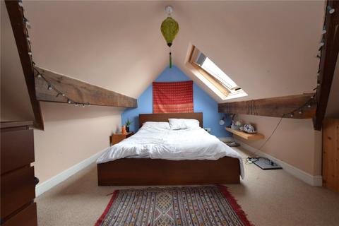 8 The Turnways, Leeds, LS6 3DU