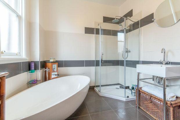 Bathroom Aspect 2