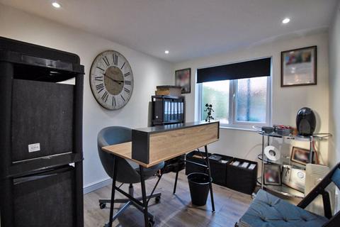 43 Beccles Drive, Willenhall, WV13 3JF