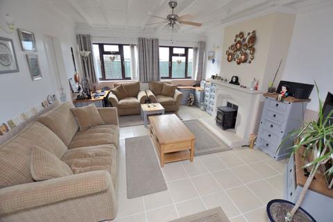 Wildmore Cottage Langrick Road, New York, Lincoln, LN4 4YD