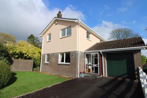18 Cathedral View, Truro, TR1 3UF