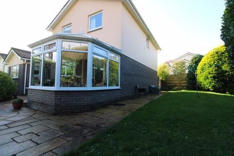 18 Cathedral View, Truro, TR1 3UF
