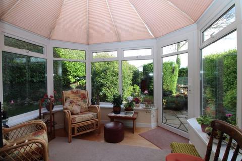 18 Cathedral View, Truro, TR1 3UF