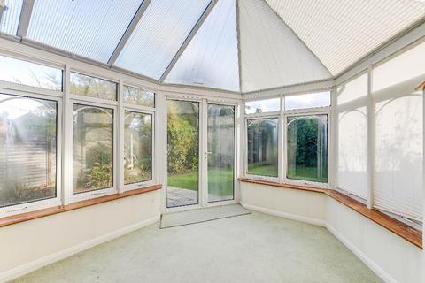 9 Hilton Way, South Croydon, CR2 9ER