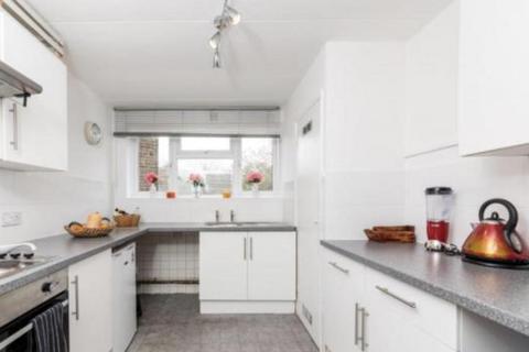 1 bedroom flat to rent, Tivoli Place, Brighton, East Sussex, BN1 5NE