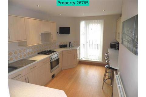 2 bedroom flat to rent, Seaway Road, Paignton, TQ3 2NX