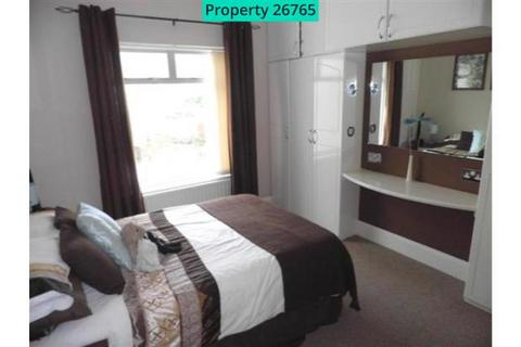 2 bedroom flat to rent, Seaway Road, Paignton, TQ3 2NX