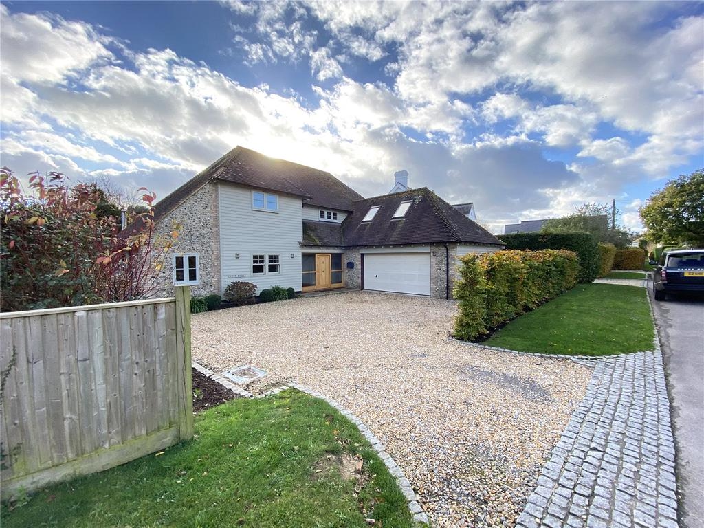 Harbour Way, Bosham, Chichester, West Sussex, PO18 4 bed detached house