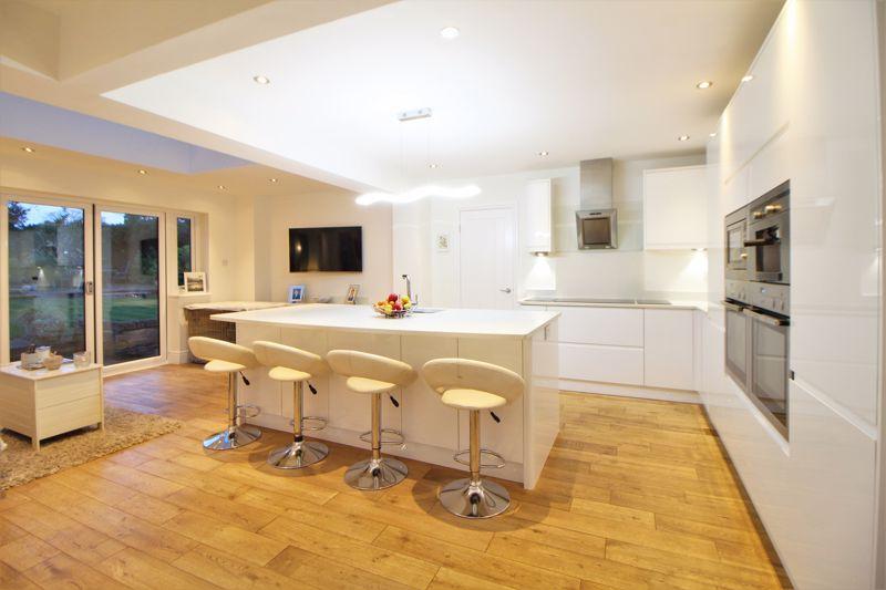 Oldfield Way, Heswall 4 bed detached house £715,000