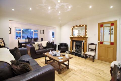 6 Oldfield Way, Wirral, CH60 6RG