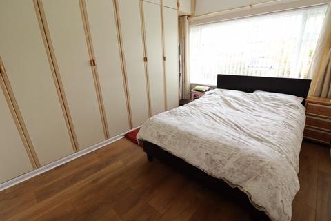 31 Garth Boulevard, Wirral, CH63 5LS