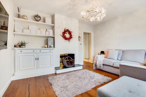 103 Godstone Road, Kenley, CR8 5BD