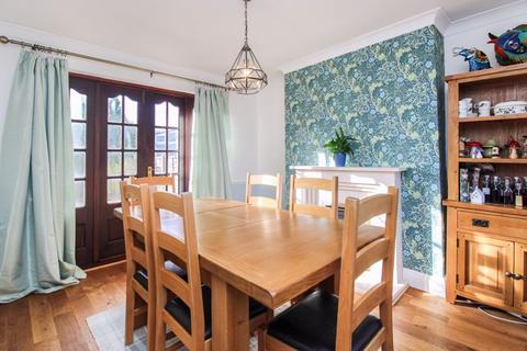 63 Armshead Road, Werrington, Stoke-on-trent, ST9 0EG