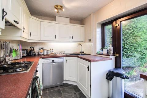 63 Armshead Road, Werrington, Stoke-on-trent, ST9 0EG