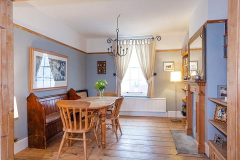 27 Prospect Road, Long Ditton, Surbiton, KT6 5PY