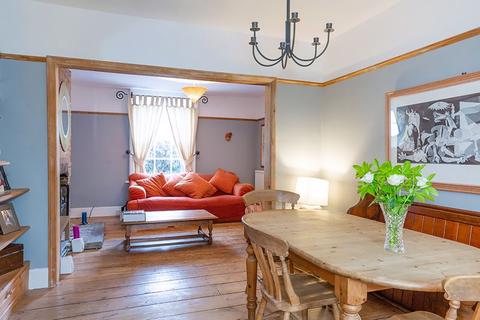 27 Prospect Road, Long Ditton, Surbiton, KT6 5PY