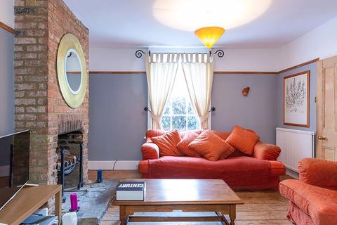 27 Prospect Road, Long Ditton, Surbiton, KT6 5PY