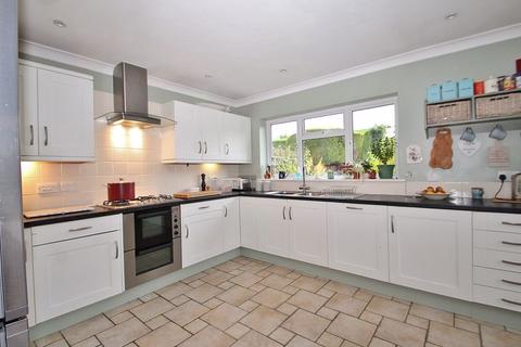 16 Parklands, Freeland, Witney, OX29 8HX