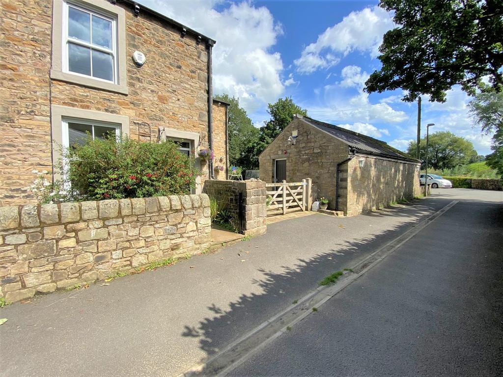 Calder Vale, Whalley, Ribble Valley 3 bed cottage £435,000