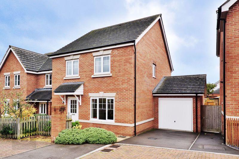 Meek Road, Newent 4 bed detached house £285,000