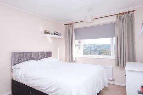 6 Barrow Close, Brighton, BN1 7FL