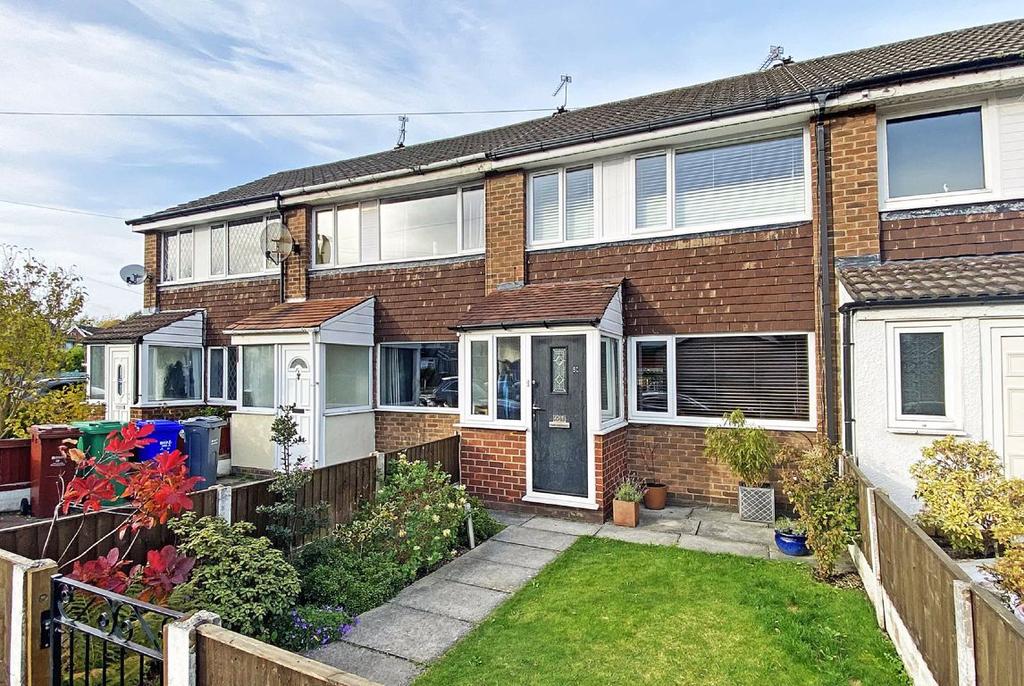 Amberwood Drive, Baguley, Manchester 3 bed terraced house £199,950