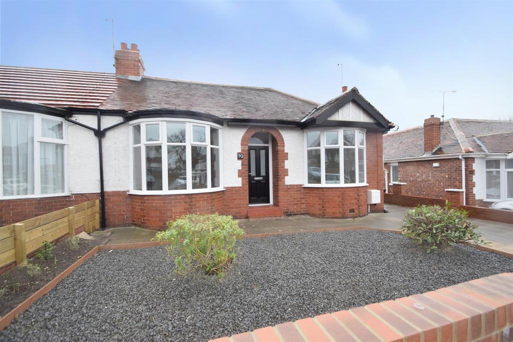Brantwood Avenue, Monkseaton 2 bed semidetached bungalow £795 pcm (£