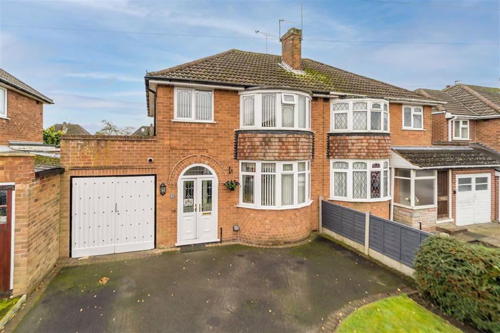 57, Wombourne Park, Wombourne, Wolverhampton, South Staffordshire, WV5